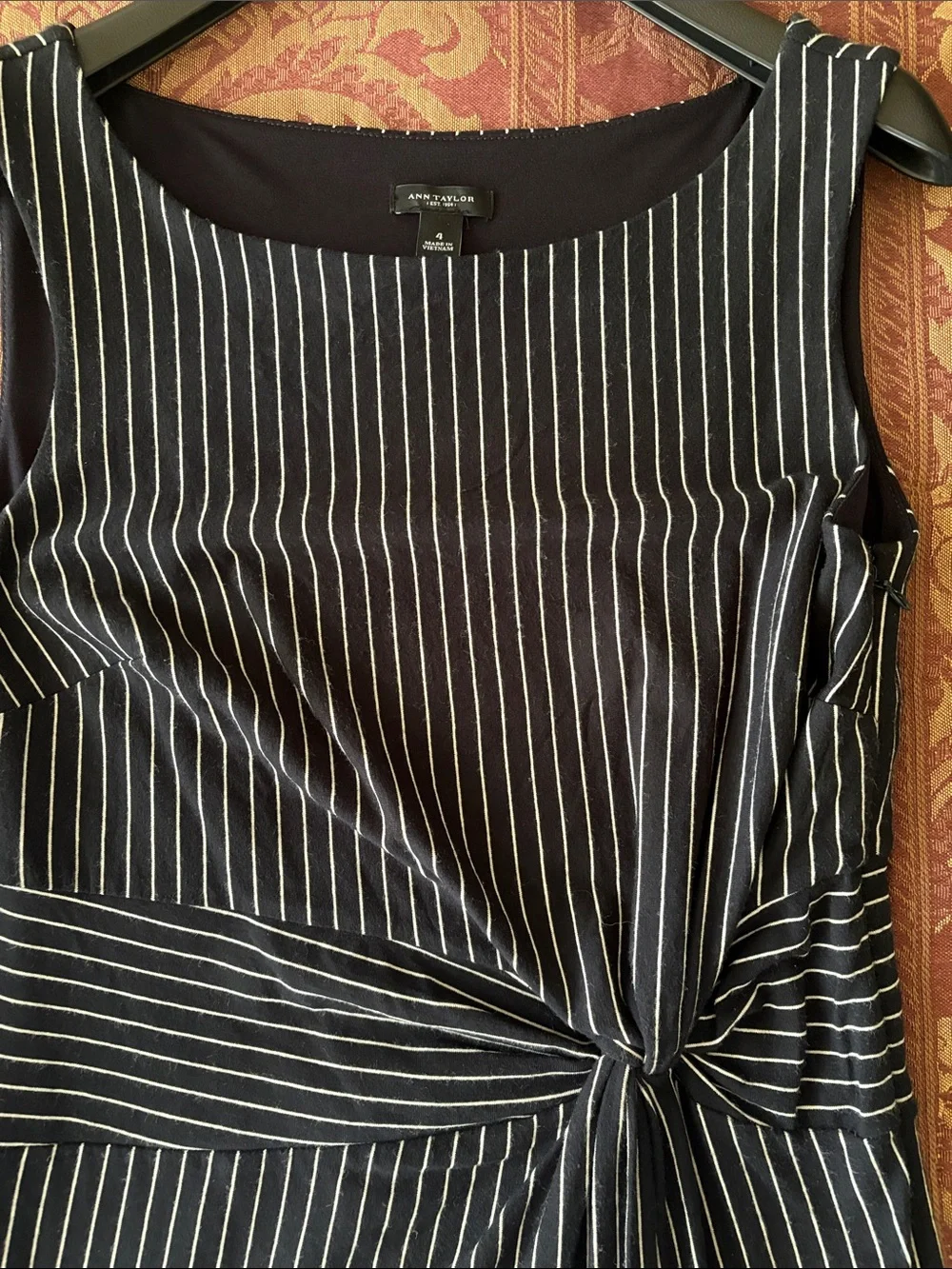 Ann Taylor Black and White Pinstripe Sheath Knot-Front knit dress Size 4